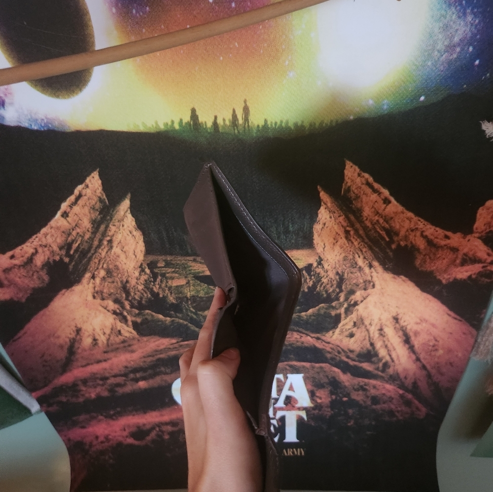 Mini Coach Wallet - Picture 4 of 4